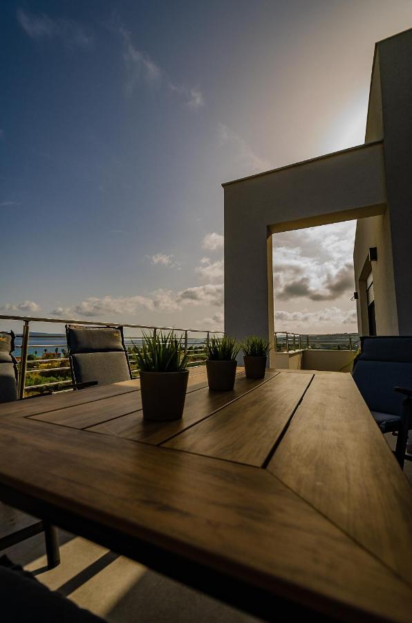 Salandore Blue Finikounta Luaran gambar